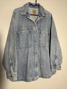 $99.95 Gap Light Wash Denim Shirt Jacket Front Pockets Women XL - Picture 1 of 15