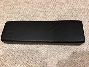 Sitzlehne schwarz Vinyl Holz passend für John Deere 1010 320 330 420 430 435 440 M AM339T - Bild 1 von 3