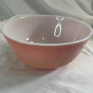 Vintage 1950's Flamingo Pink Pyrex 403 2 1/2 QT Glass Mixing Bowl USA - Stained - Bild 1 von 5