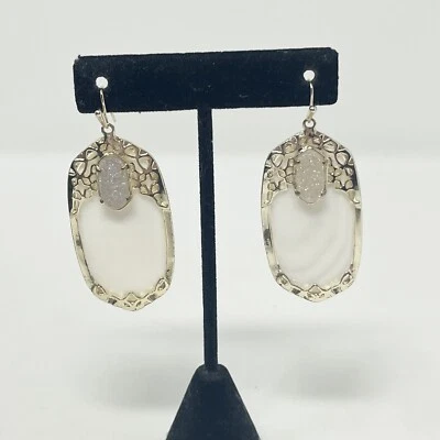 Pendientes colgantes Kendra Scott marfil madreperla piedra deva y druzy en oro Vi Foto 1 de 4