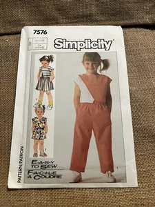 Simplicity Pattern Vintage  7576 - Picture 1 of 2