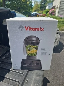 Vitamix E310 Explorian Series High Performance Blender 48OZ New Sealed - Picture 1 of 5