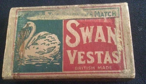 RARE VINTAGE SWAN VESTAS MATCH BOX FEATURING LEFT FACING SWAN - C. 1920 - Picture 1 of 11