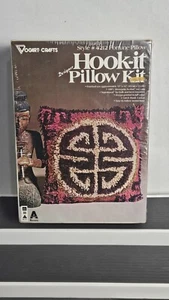 VTG Vogart Crafts #4212 Fortune Pillow  Hook-it Pillow Kit Made USA New Sealed - Picture 1 of 10