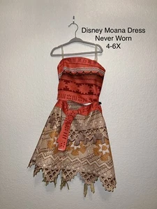 NEW Disney Moana Girls Adventure Outfit/Costume (Size 4-6X) - Picture 1 of 1