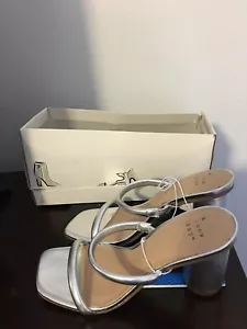 BRANDNEU DAMEN GRÖSSE 5 A NEW DAY SILBER CASS-ABSÄTZE (NEU IM KARTON) - Bild 1 von 8