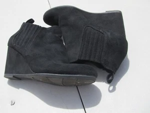 American Eagle Outfitters Womens 6 Bootie Ankle Suede Black WEDGE BOOTS - Picture 1 of 7