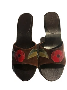 Coach Poppy Wedge Sandals Size 10 Floral Suede Wooden Boho - Picture 1 of 8