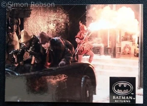 BATMAN RETURNS TRADING CARD BASE CARD # 25 1991 TOPPS SUPER PREMIUM MOVIE FOIL - Picture 1 of 2