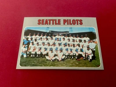 1970 Topps Baseball High Number # 713 - SEATTLE PILOTS TEAM CARD - Near Mint - Image 1 of 4