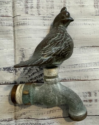 Rubinetto acqua uccellino quaglia ottone vintage manico rubinetto patina - Immagine 1 di 4