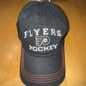 Cappello Berretto Reebok Philadelphia Flyers NHL Collezione Center Ice Nero - Foto 1 di 8