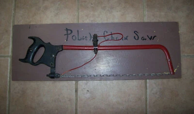 ПОЛЬСКАЯ ЦЕПНАЯ ПИЛА Подарок Белый Слон Розыгрыш Поддельный Ручной Инструмент, x - Изображение 1 из 4