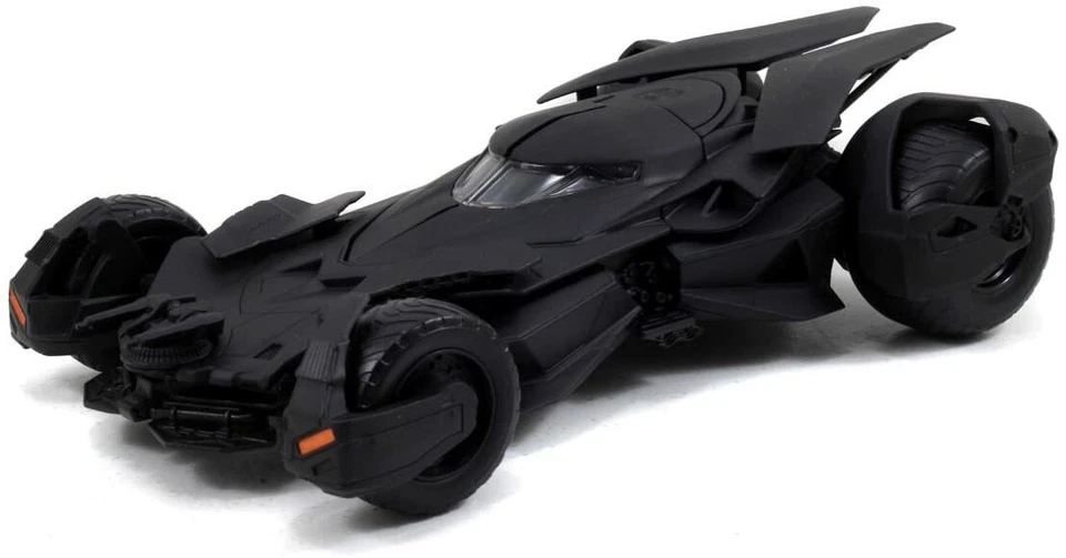 Metals Batman V Superman 1:24 Batmobile Model Kit - Image 1 of 4