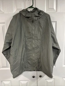 Izod Golf Green nylon fold up rain jacket size large - Picture 1 of 8