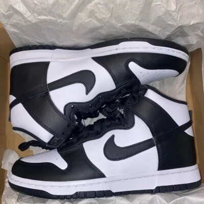 nike dunk High panda. Bianche e nere. Nuove mai usate. Presente scontrino - Immagine 1 di 4