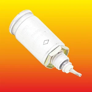 50uF 160V SET BESTEHEND AUS 2 RUSSISCHEN ALUMINIUMOXID ELEKTROLYTKONDENSATOREN K50-20 - Bild 1 von 4