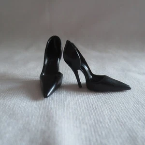 NEW Barbie Inspiring Women Collection Isabel Allende Doll Black High Heel Shoes - Picture 1 of 3