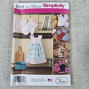 2016 Simplicity 8109 Towel Dresses potholders oven mitts sewing pattern uncut - Picture 1 of 2