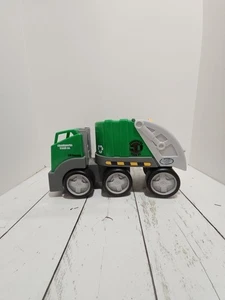 Camión de basura/saneamiento Little Tikes Rugged Riggz Skunkworks Trash Co - Imagen 1 de 9