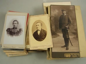 Konvolut 90 alte CDV Foto-Portraits Elmshorn Schleswig-Holstein B311025AHG0-23 - Bild 1 von 1