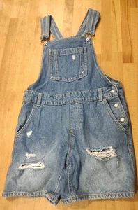 Kurze Latzhose von Clockhouse Gr. 34 - Bild 1 von 2