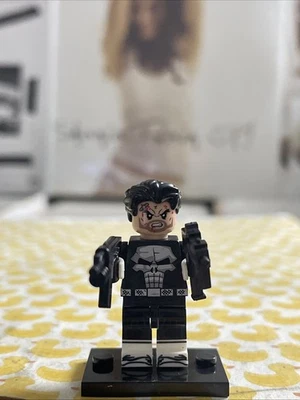 FIGURA MINIFIGURA CASTIGADOR LEGO temerario castillo frank chaqueta ametralladora Foto 1 de 4