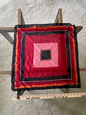 Bufanda cuadrada de seda vintage de 20" Ellen Tracy Foto 1 de 4