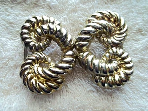 Gold Tone Metal Interlocking Belt Buckle, 2 Pieces, Puffed Rope Design - Picture 1 of 3