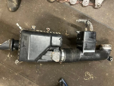 2003 Toyota Tundra 4,7 л воздушный ящик / резонатор трубка / датчик массового расхода воздуха - Изображение 1 из 3