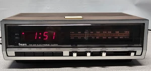 Reloj despertador digital vintage Woodgrain Sears radio AM/FM 165 23800700 - LEER - Imagen 1 de 9