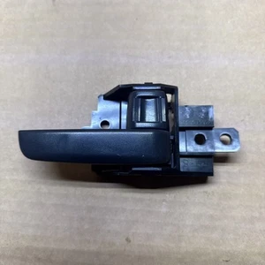 17-22 Mitsubishi Mirage G4 Passenger Front Or Rear Right Door Interior Handle - Foto 1 di 3