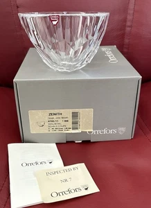 Nuevo en Caja Orrefors Firmado Anne Nilsson "Zenith" Cuenco de Cristal Pesado 5" x 3 1/4" - Imagen 1 de 7