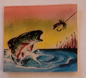 Fishing. Fish. Hook. 1960s Vari-Vue Lenticular Flicker 1 1/4 x1 1/8" Vintage - Picture 1 of 3
