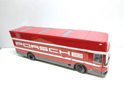 Mercedes-Benz O317 trasporter Team Porsche Racing - 1/18 CMR art. CMR149 - Immagine 1 di 4