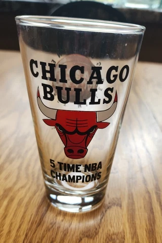 Vintage NOS 90s Chicago Bulls 5 TIME NBA CHAMPIONS Beer Pint Glass Basketball MJ Cover