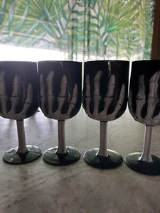 Halloween Goblets - Picture 1 of 2