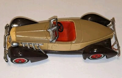 Lesney Matchbox 1935 Auburn 851 Supercharged Speedster Y-19 1979 Made in England - Image 1 of 4