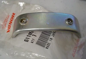 *1EA OEM HONDA PLATE MUD FLAP CT110 61105-128-000 (34H) - Picture 1 of 1