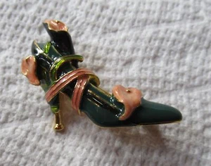 Vintage KJL Kenneth Jay Lane Emaille Schuh Calla Lilie Blume Anstecknadel Brosche - Bild 1 von 2