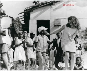 F.Dorléac -1963 - tournage film "L'homme de RIO " - Imagen 1 de 1