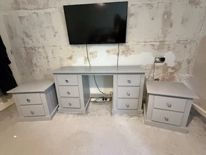 Grey Pine 3 Piece Bedroom Set with 2x Bedside Draws & Dressing Table - Picture 1 of 24