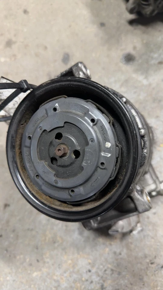 06 07 08 09 RANGE ROVER SPORT A/c Air Compressor Land Rover - Image 1 of 4