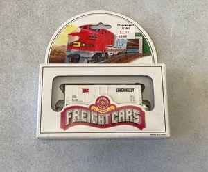 Bachmann N Scale Freight Cars #73661 Lehigh Valley 41003 Old Time Wood Reefer - Picture 1 of 12