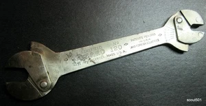 Antique Working 1919 Automotive Wakefield Wizard Adjustable Wrench #120 - Picture 1 of 9