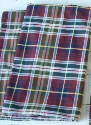 Mantel a cuadros Tommy Hilfiger ~ 77 pulgadas x 60 pulgadas Foto 1 de 3