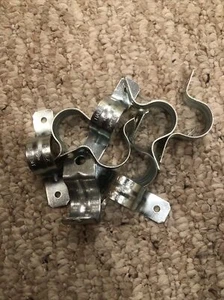 Lote de 9 3/4” Correa Galvanizada Tubo Dos Agujeros - Imagen 1 de 5