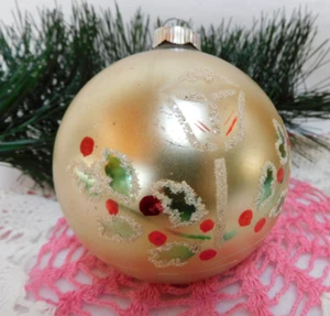 VINTAGE CHRISTMAS ORNAMENT JUMBO PORCH LIGHT DECORATED W-HOLEY & BERRYS MICA - Picture 1 of 9
