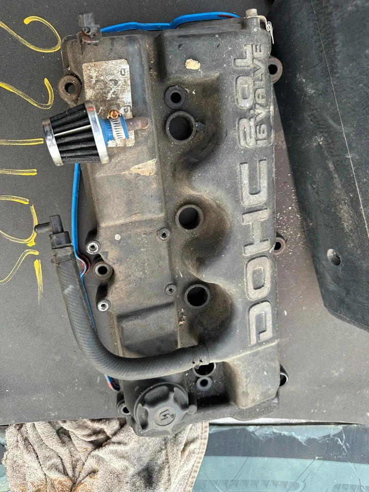 Cubierta de válvula de motor 95-99 MITSUBISHI EAGLE Talon Eclipse 420A NONTURBO 2.0 Foto 1 de 2