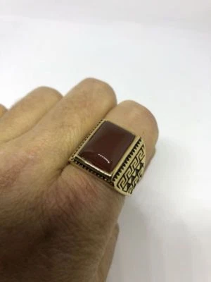 Anillo de cornalina genuino vintage de acero inoxidable dorado talla 10 de los años 80 para hombre Foto 1 de 4